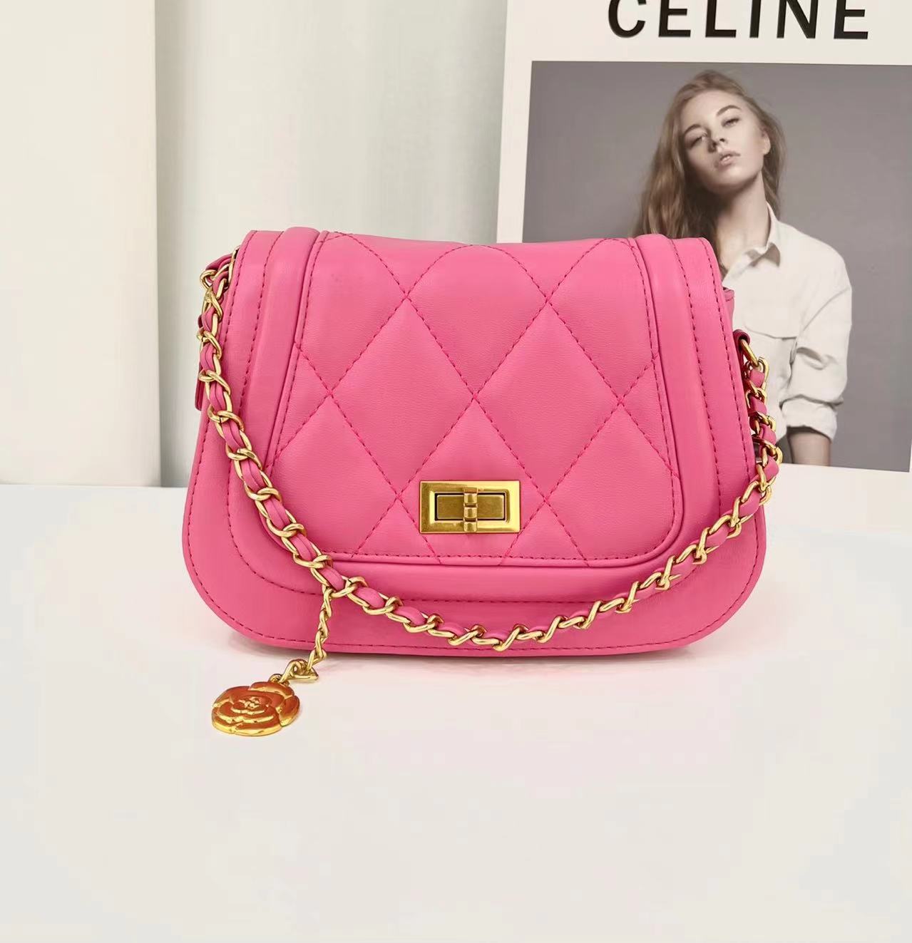 【JC】【T shape Quilted Sling/ Crossbody bag】A Handbag made from quilted fabric-Buy 1 bag get pony+scarf, New customer get 1 coin purse,