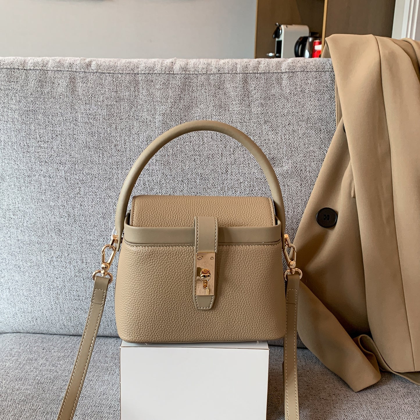 【Box Handbag】Togo Leather Box Handbag-，buy 1 get 1 pony and 1 headband
