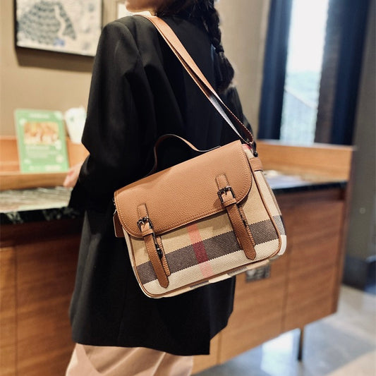 【Messenger Bag】Unisex Checkered Real Leather Flap Lock Shoulder Bag-，buy 1 get 1 pony and 1 headband